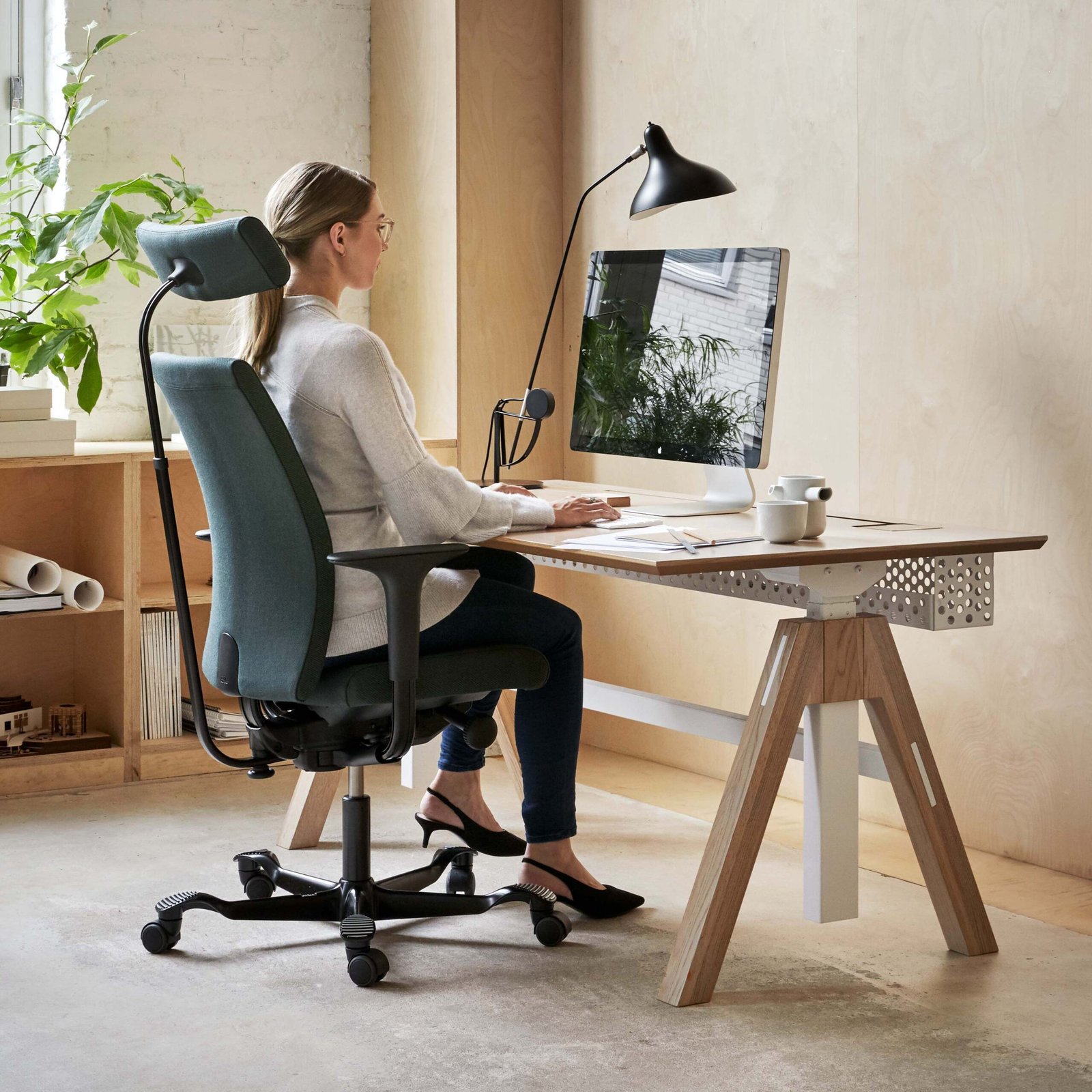 7 Smart Tips to Stop Procrastinating and Get Things Done